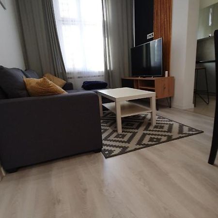 Apartament Na Kochanowskiego ทอรูน ภายนอก รูปภาพ